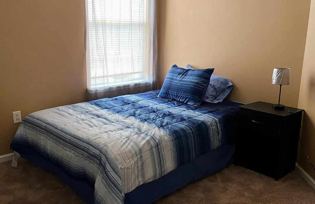 Comfortable Bed & Breakfast On Southside Blvd-1