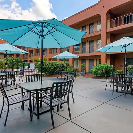 Quality Inn & Suites Jacksonville-Baymeadows-2
